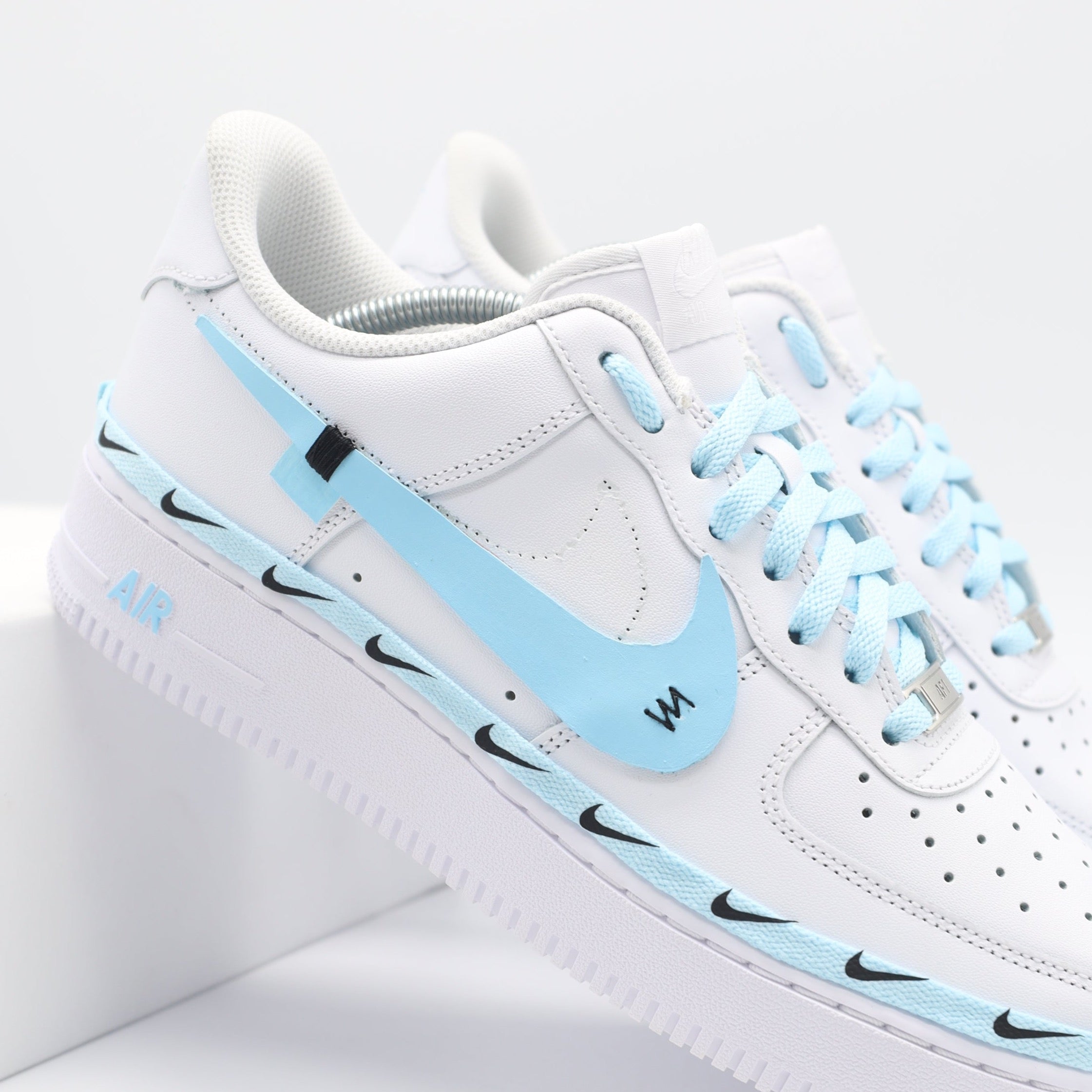 Nike Air Force 1 - Swoosh Blue