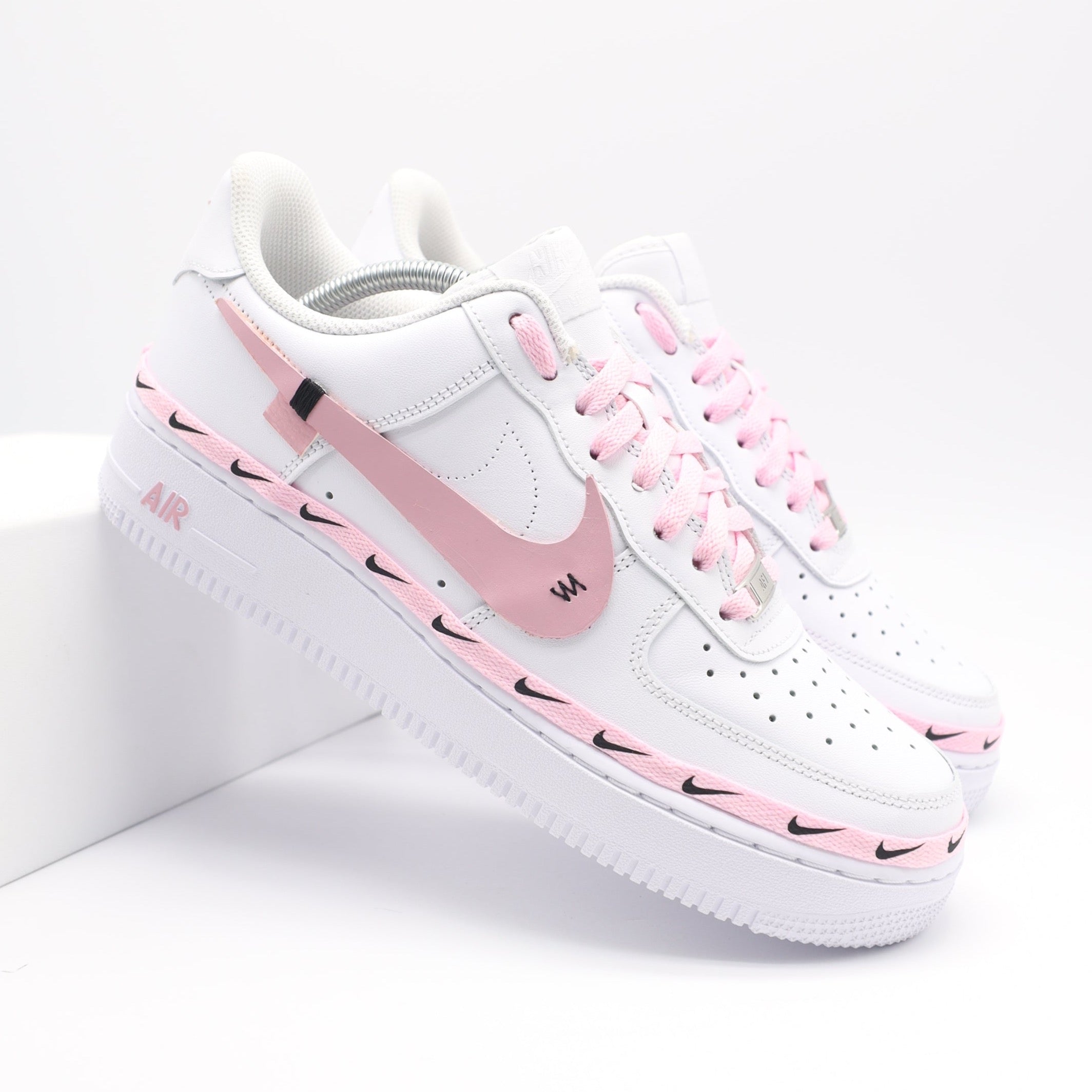 Nike Air Force 1 - Swoosh Pink