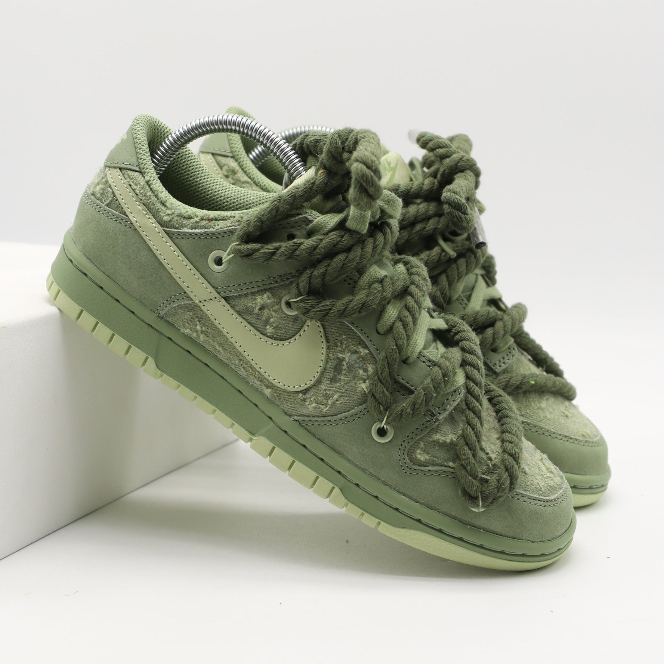 Nike Dunk PRM - Destroyed OW (Olive)